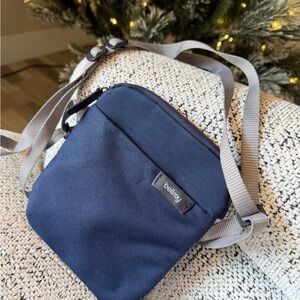 Bellroy City Pouch Navy and Gray Messenger Bag